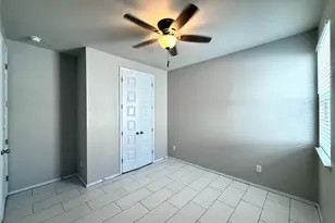133 Fabion St, Kyle, TX 78640 - Photo 12