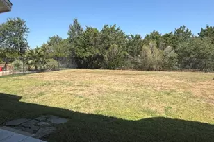 467 Jacksdaw Dr, Austin, TX 78737 - Photo 20