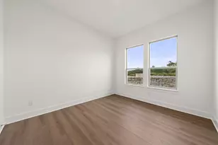 105 Ensberg Ln, Liberty Hill, TX 78642 - Photo 14