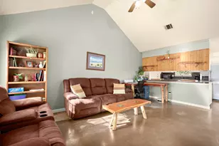 200 Blanket Flower Dr, Bastrop, TX 78602 - Photo 14