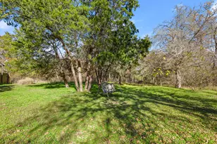 200 Blanket Flower Dr, Bastrop, TX 78602 - Photo 10