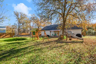 200 Blanket Flower Drive, Bastrop, TX 78602 - Photo 8