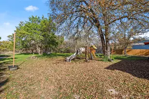 200 Blanket Flower Dr, Bastrop, TX 78602 - Photo 6