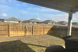 213 Lily Pond Trl, San Marcos, TX 78666 - Photo 2