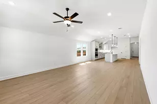 7009 Cliff Rose Dr, Spicewood, TX 78669 - Photo 8