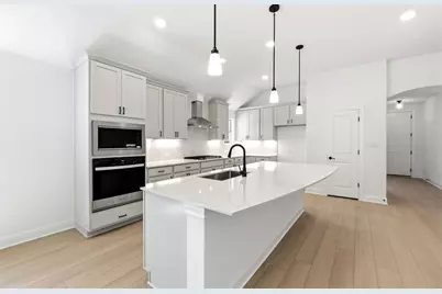 7009 Cliff Rose Drive, Spicewood, TX 78669 - Photo 4