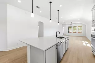 7009 Cliff Rose Dr, Spicewood, TX 78669 - Photo 6