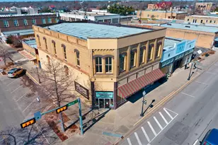 401 N Main St, Taylor, TX 76574 - Photo 1