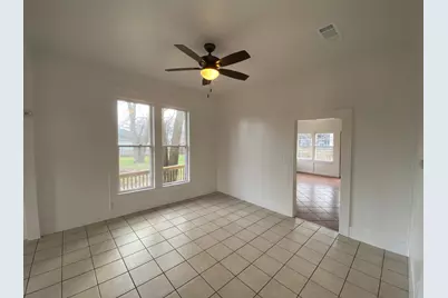 303 Taylor Street, Hutto, TX 78634 - Photo 10