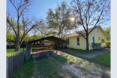 303 Taylor Street, Hutto, TX 78634 - Photo 4
