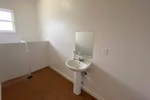 303 Taylor St, Hutto, TX 78634 - Photo 14