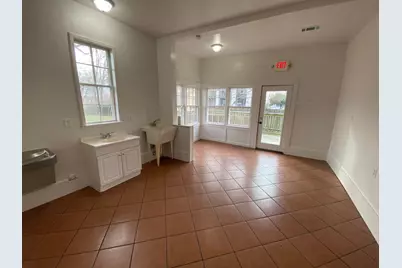 303 Taylor Street, Hutto, TX 78634 - Photo 10