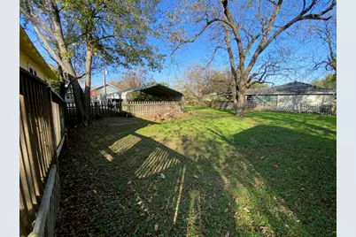 303 Taylor Street, Hutto, TX 78634 - Photo 8