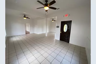 303 Taylor Street, Hutto, TX 78634 - Photo 6