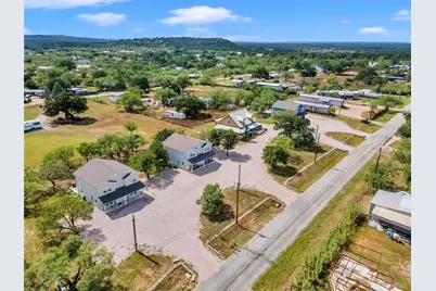 1220 Nora Lane, Kingsland, TX 78639 - Photo 4
