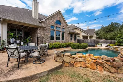 12920 Bloomfield Hills Lane, Austin, TX 78732 - Photo 36