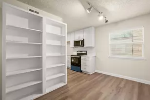 2408 Longview St, Austin, TX 78705 - Photo 4