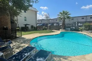 910 Duncan Ln, Austin, TX 78705 - Photo 16