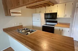 910 Duncan Ln, Austin, TX 78705 - Photo 6