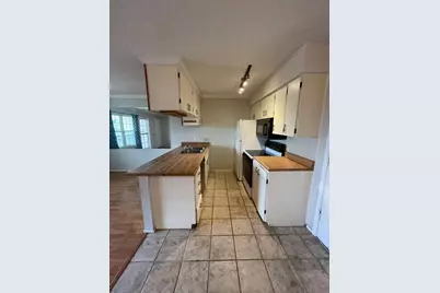 910 Duncan Lane #44, Austin, TX 78705 - Photo 2
