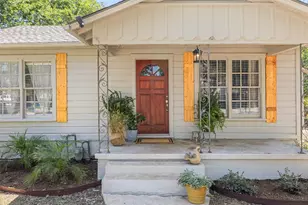 1701 W 7th St, Taylor, TX 76574 - Photo 4