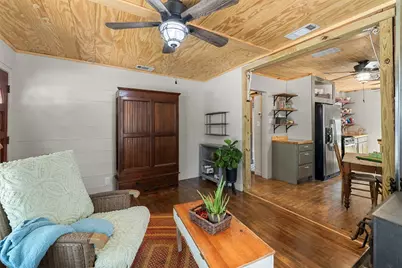 1701 W 7th Street, Taylor, TX 76574 - Photo 6