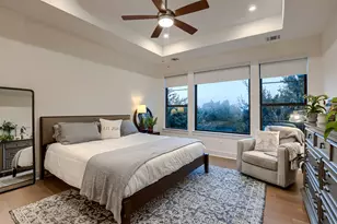 215 Honey Creek Ct, Austin, TX 78738 - Photo 10