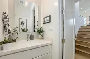 215 Honey Creek Ct, Austin, TX 78738 - Photo 10