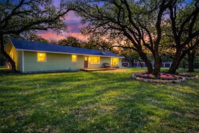 207 Haley, Johnson City, TX 78636 - Photo 6