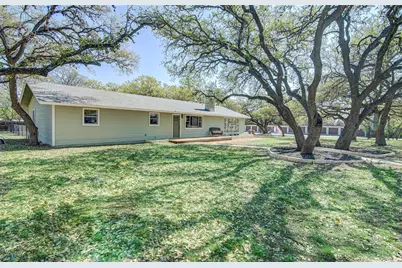 207 Haley, Johnson City, TX 78636 - Photo 30