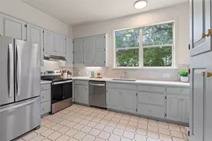 1700 Patterson Rd, Austin, TX 78733 - Photo 12