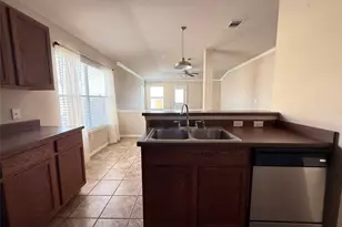 6301 Vida Nueva Ave, Del Valle, TX 78617 - Photo 2