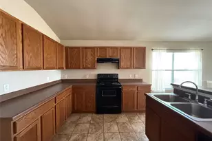 6301 Vida Nueva Ave, Del Valle, TX 78617 - Photo 1