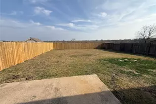 6301 Vida Nueva Ave, Del Valle, TX 78617 - Photo 8