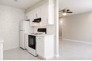 412 Craddock Ave, San Marcos, TX 78666 - Photo 1