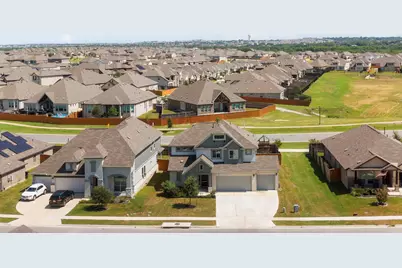 167 Dogvane Circle, Kyle, TX 78640 - Photo 10