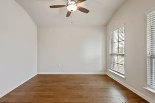 1013 Hawkeye Point Rd, Georgetown, TX 78626 - Photo 6