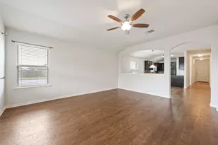 1013 Hawkeye Point Rd, Georgetown, TX 78626 - Photo 16