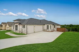 1232 Stormy Dr, Georgetown, TX 78628 - Photo 2