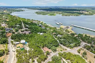 21103 Dawn Dr, Lago Vista, TX 78645 - Photo 4