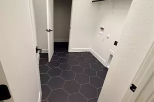 8604 Torrita Dr, Round Rock, TX 78665 - Photo 10