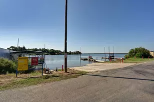 611 Lakeshore Loop, Tow, TX 78672 - Photo 38