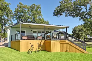 611 Lakeshore Loop, Tow, TX 78672 - Photo 32