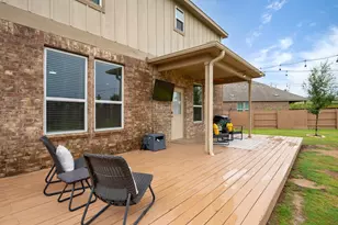 129 Purple Heart Dr, Buda, TX 78610 - Photo 26