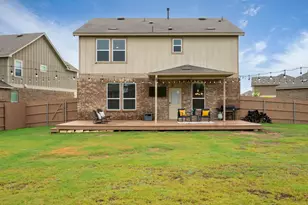 129 Purple Heart Dr, Buda, TX 78610 - Photo 28
