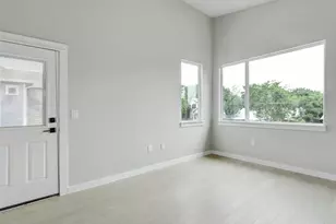 313 Blackson Ave, Austin, TX 78752 - Photo 8