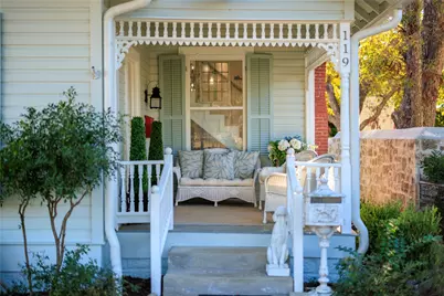 119 San Antonio Street, Fredericksburg, TX 78624 - Photo 2