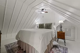 119 San Antonio St, Fredericksburg, TX 78624 - Photo 18