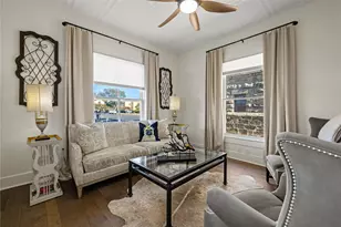 119 San Antonio St, Fredericksburg, TX 78624 - Photo 8