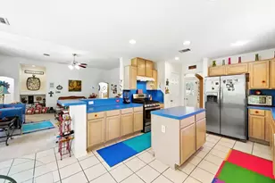 7709 Timber Hills Dr, Del Valle, TX 78617 - Photo 6